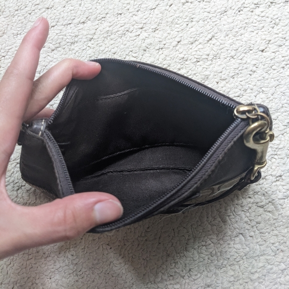 Coach vintage wristlet - Picture 3 of 3